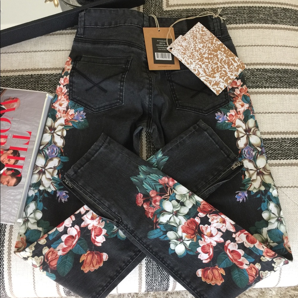 Nasty gal jeans - brand NEW